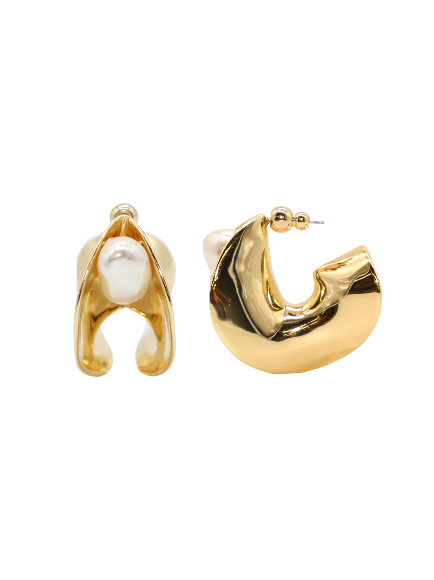 Cult Gaia Shira Earring in Shiny Brass