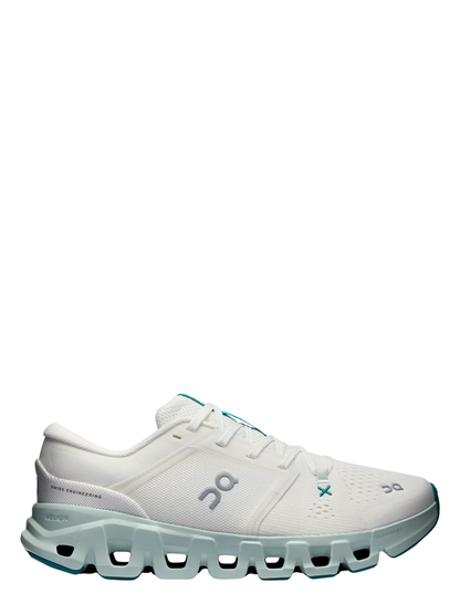 On Running Women's Cloud X 5 Sneaker in Ivory/Surf