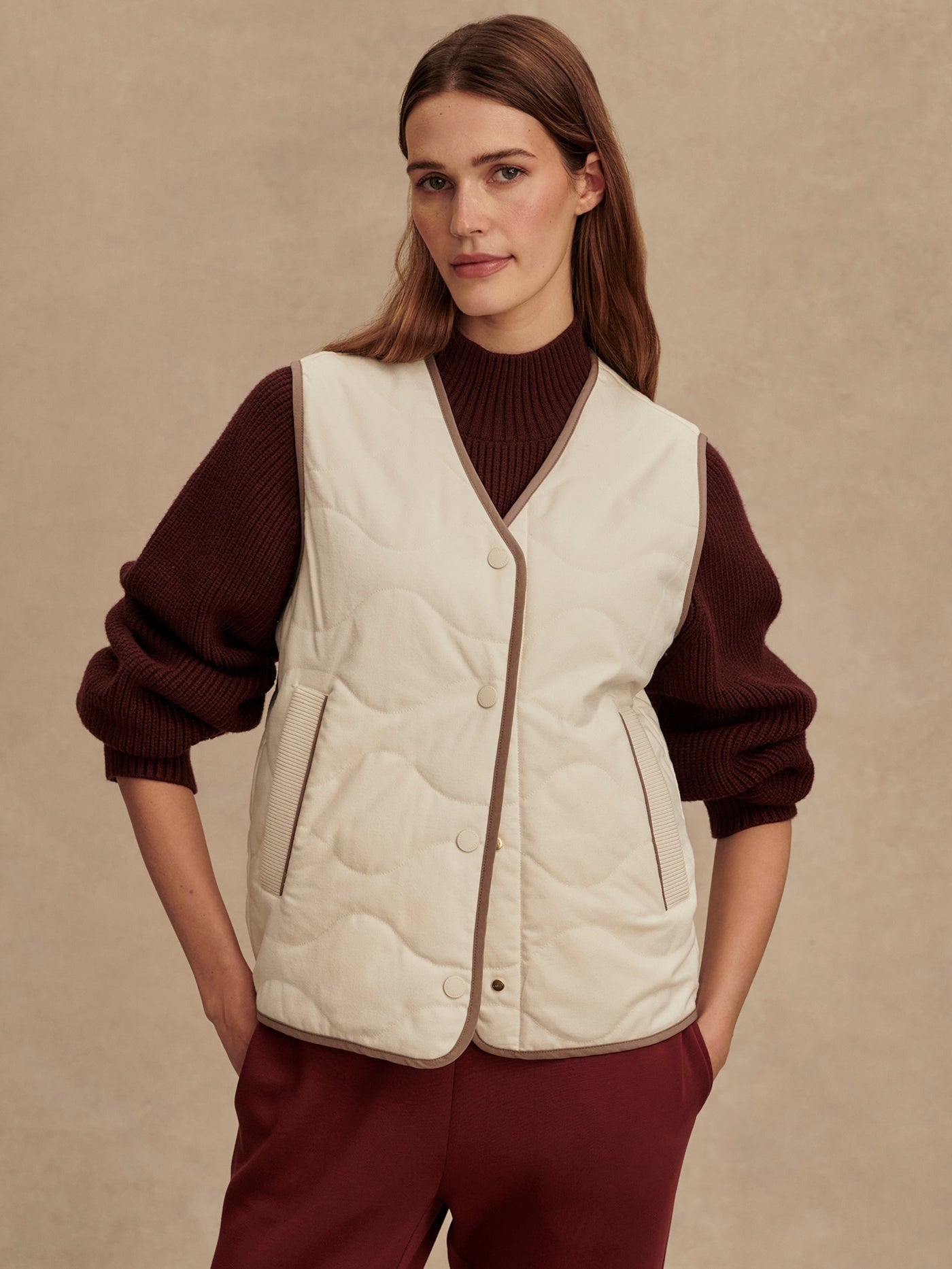 Varley Lori Reversible Gilet in Ash Taupe/Birch