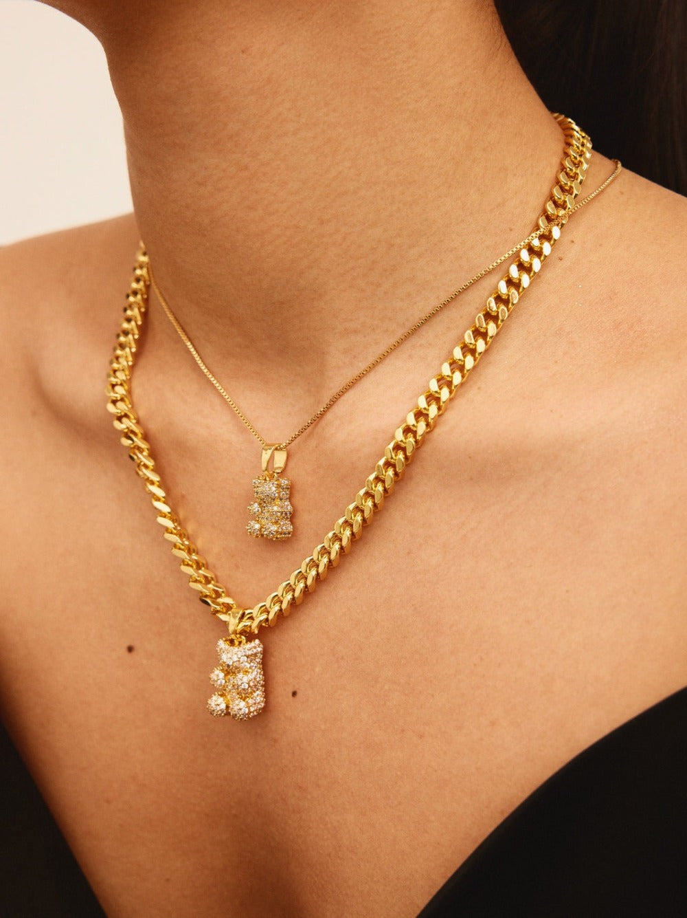 Crystal chain with hot sale gold pendant