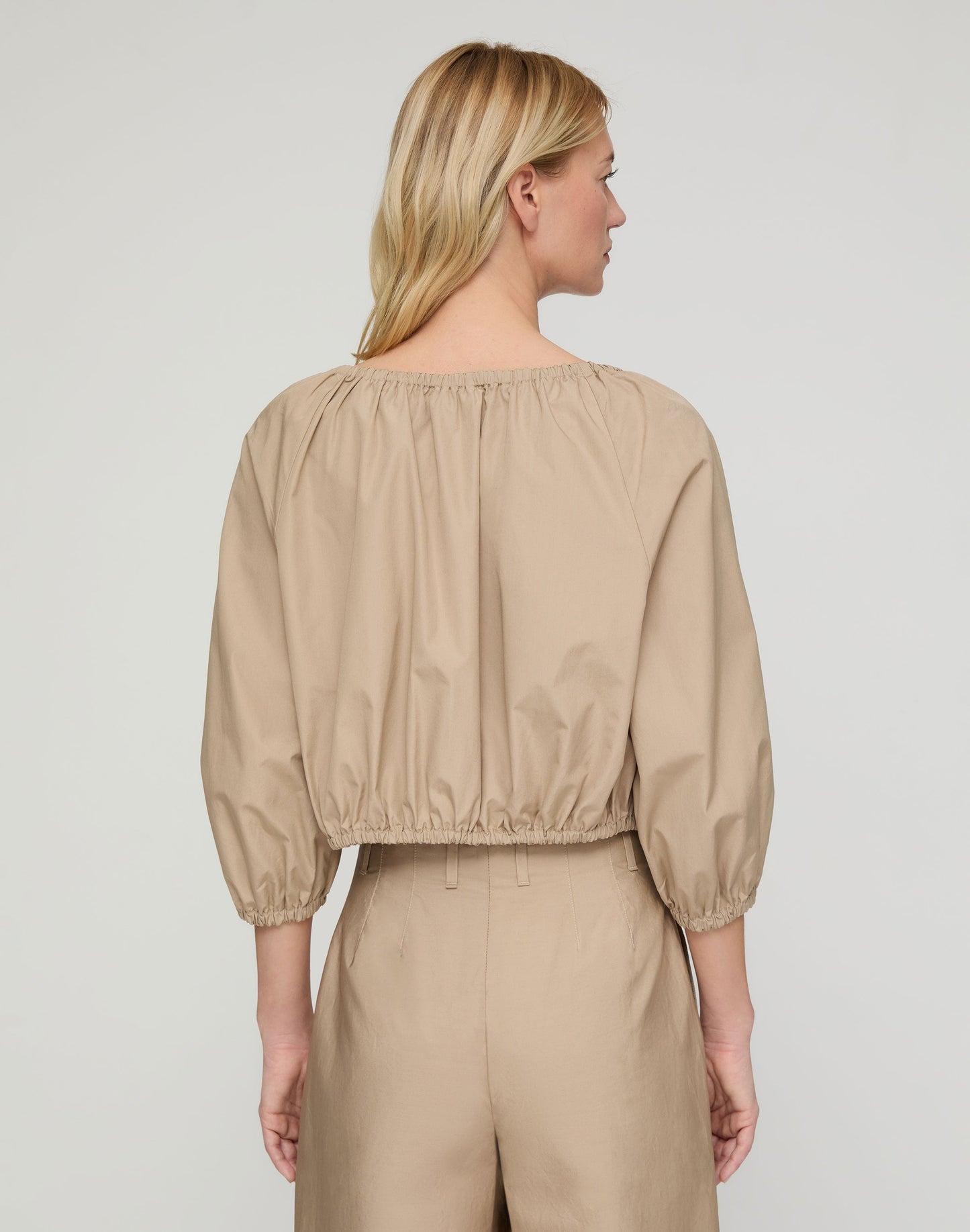 Lafayette 148 Organic Cotton Poplin Cropped Jacket in Clay