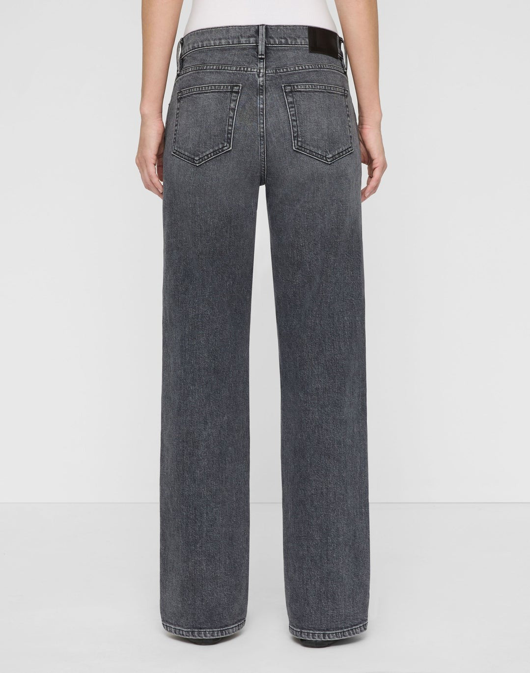 Lafayette 148 Denim Wyckoff Wide Leg Jean in Washed