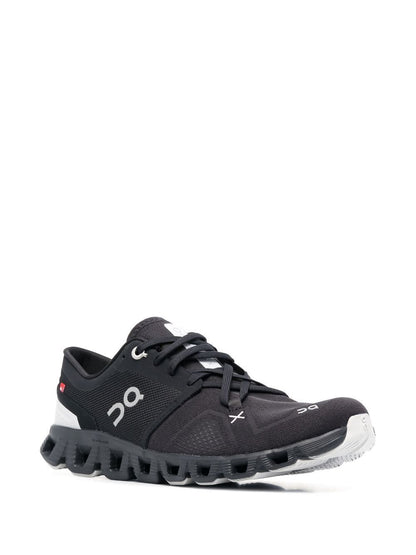 On Running Cloud X Black Sneaker